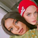 Jaime King Instagram - The Mothers Of “ LES 3 MOUSQUETAIRES !” @jaime_king 🤭 SWIPE 👉🏽 👦 👧🏽 👦