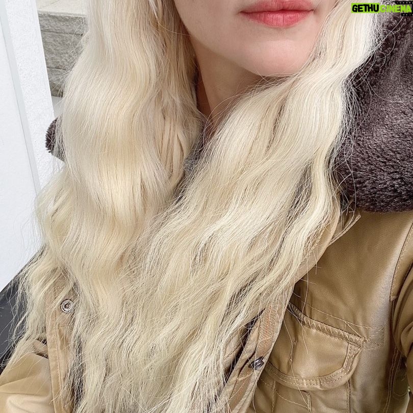 Jaime King Instagram - Sherri Papini - I am grateful to be your advocate. Our film “Hoax- The Sherri Papini Story” comes out January 28th. My intention is to give Sherri her rights back. Not so fun fact- when someone is a convicted felon they loose all rights to their story, name and likeness. The salacious headlines are BS- we must dig deeper and recognize someone who has been abused and the mental health issues that are denied . California decided to make an “example” of her. Thank you to my brilliant director Marta and the cast and crew. 🌹 #sherripapini