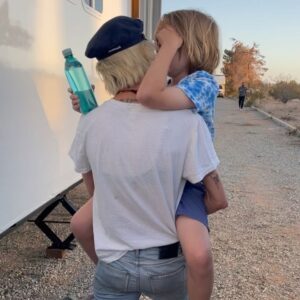 Jaime King Instagram - Single mama on set work vibes. There is nothing more important than my babies. 🌹🕊💯❤️