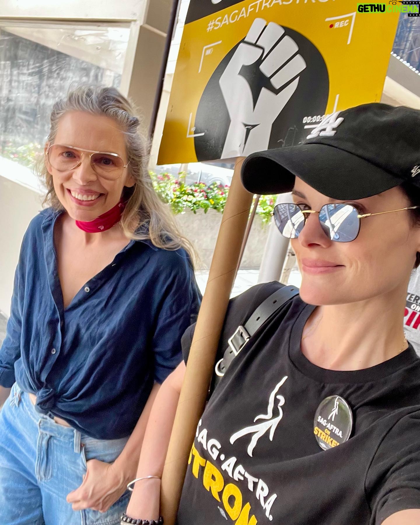 Jaimie Alexander Instagram - Today marks day 100 of the #WGAstrike 🪧 United we stand together. 💛💪🏻 @sagaftra #sagaftrastrong #wga