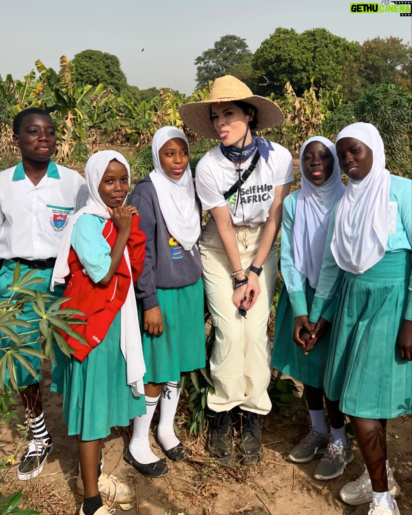 Jaimie Alexander Instagram - 🌟Precious mangrove ecosystems are being reforested and replanted. Women oyster farmers are scaling up production, sustainably. 🌟Young farmers and school children are being trained to grown new high value crops that have never been grown in The Gambia before. 🌟Technology is empowering women farmers in The Gambia to access new markets and achieve a better price for what they grow. 🌟Employment opportunities are being created for women and young people through farming, recycling and more. All of this achieved through a wonderful sense of community. 💚It’s an incredible program in The Gambia. @selfhelpafrica is truly an amazing organization and I am so proud to be a part of the Self Help Africa family 🙏🏻💚