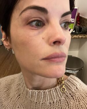 Jaimie Alexander Instagram - I’ll be home all weekend if you need me. 🤦🏻‍♀️ #dammit