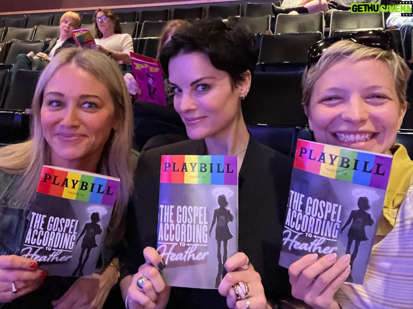 Jaimie Alexander Instagram - Wonderfully fun night out supporting our good friend, @kateysagal in @gospelheathermusical 🤩 If you’re in #NYC go check it out. She’s as amazing as always!🔥💛