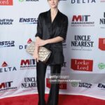 Jaimie Alexander Instagram - Had a wonderful evening at the 13th annual @selfhelpafrica changemakers ball 💚 #nyc
