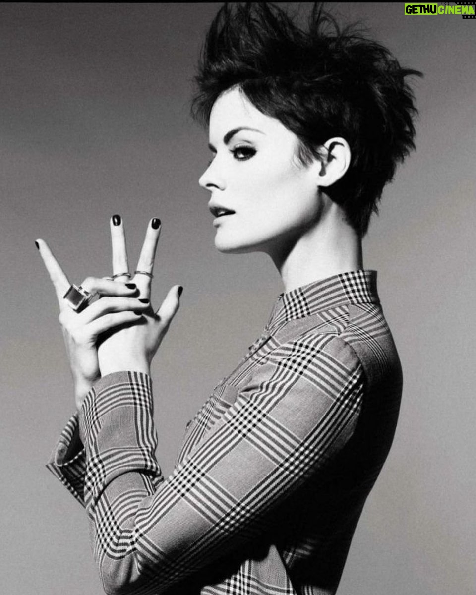 Jaimie Alexander Instagram - Might start wearing my hair like this again. Do we like the spike?! 💥 #pixiecut 😜