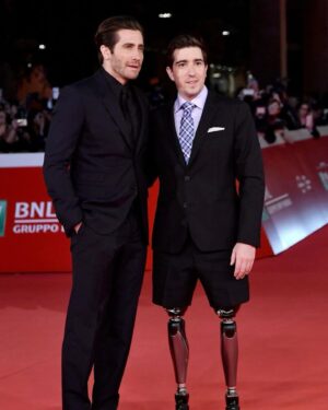 Jake Gyllenhaal Instagram - A few years back, I made a film called Stronger, a story about Jeff Bauman. Jeff lost both his legs in the 2013 Boston Marathon bombings. I was privileged to spend time with Jeff during the process of telling the story of his tremendous courage and resilience. Jeff in turn connected me to Aaron Holm, a hero who has helped so many, including Jeff. Aaron’s own story affected me profoundly: he too lost both of his legs when, after pulling over to the side of the road to help an individual change a tire, he was struck by a passing vehicle. Aaron’s good deed changed his life in an instant. Aaron’s tenacity, positivity and determination led him to found @wiggleyourtoesorg — an organization that has helped hundreds of amputees all over the country. April is Limb Loss and Limb Difference Awareness Month (LLLDAM). Take a moment to check out the life changing work Wiggle Your Toes does, and support if you can.
