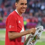 Jamal Musiala Instagram - Another year is in the books 🔒 On the last days of 2022 it's time to say thank you again for all your great support throughout the year. I'll keep working hard to come back even stronger in the new year and win as much as possible with the team. Could not be more motivated 💯 Best wishes to all of you for 2023 💪🏽