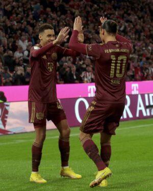 Jamal Musiala Instagram - Another year is in the books 🔒 On the last days of 2022 it's time to say thank you again for all your great support throughout the year. I'll keep working hard to come back even stronger in the new year and win as much as possible with the team. Could not be more motivated 💯 
Best wishes to all of you for 2023 💪🏽
