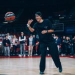 Jamal Musiala Instagram - Courtside 🏀 @fcbayernbasketball