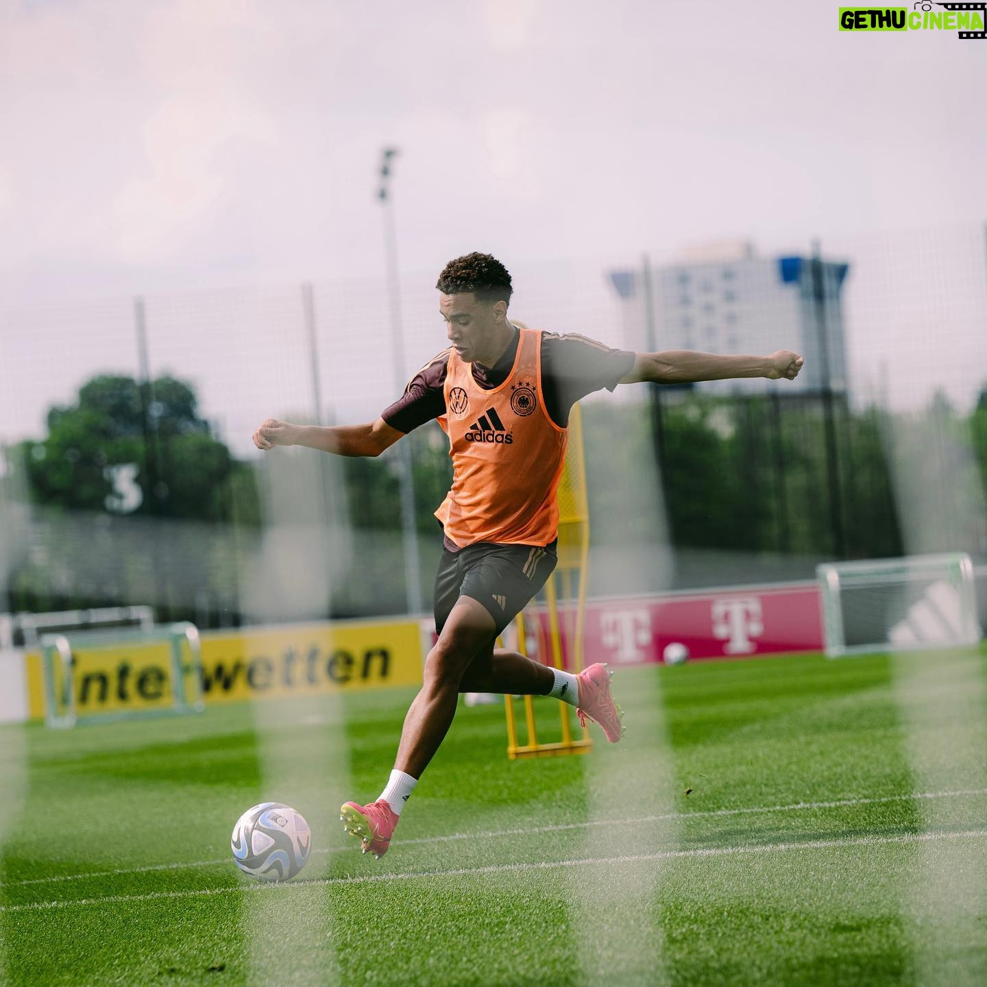 Jamal Musiala Instagram - Back with the national squad 🇩🇪 @DFB_Team