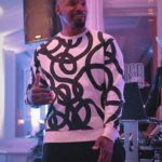 Jamie Foxx Instagram – Making magic with @bsbwhiskey 

🥃🦊