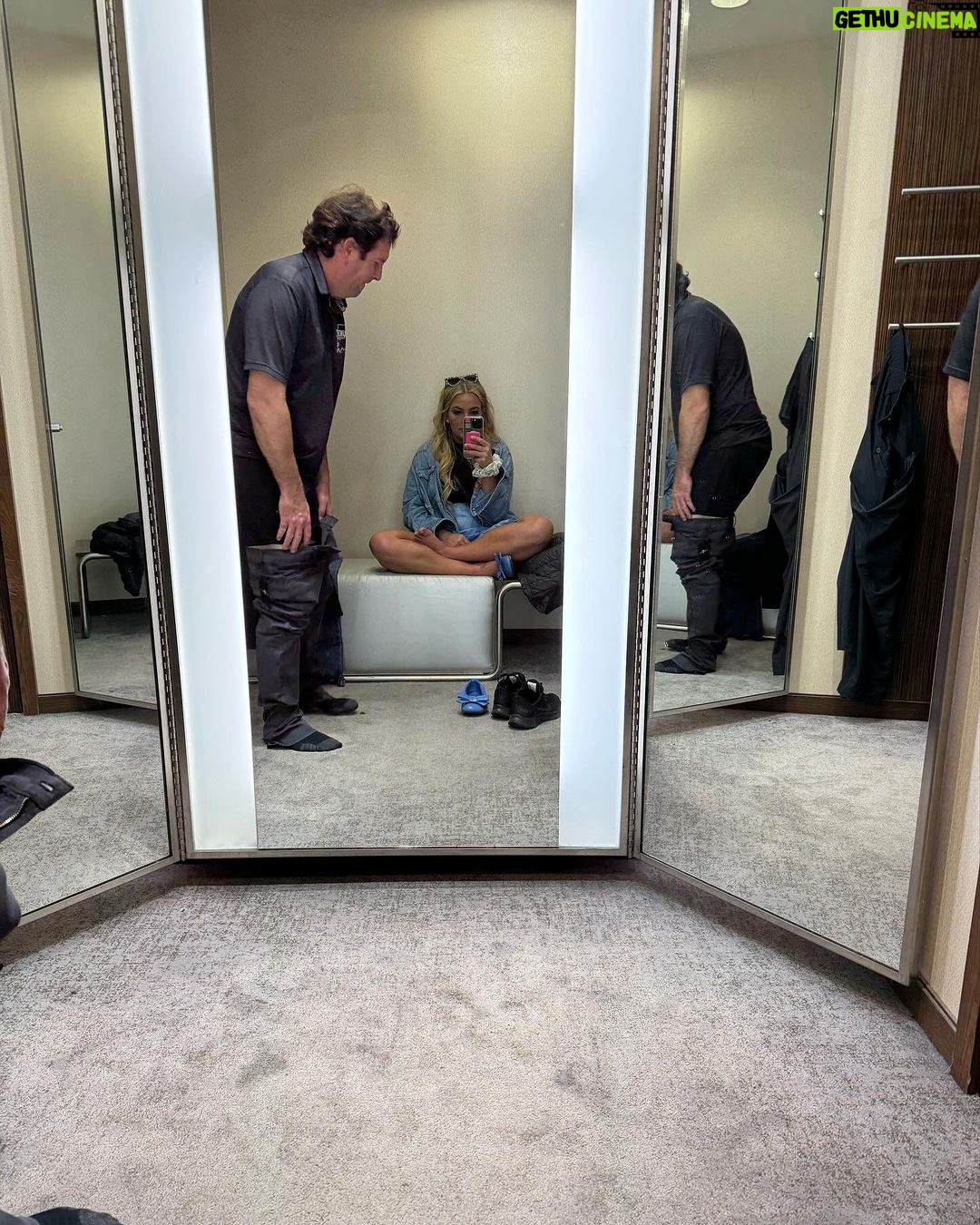 Jamie Lynn Spears Instagram - holiday tings