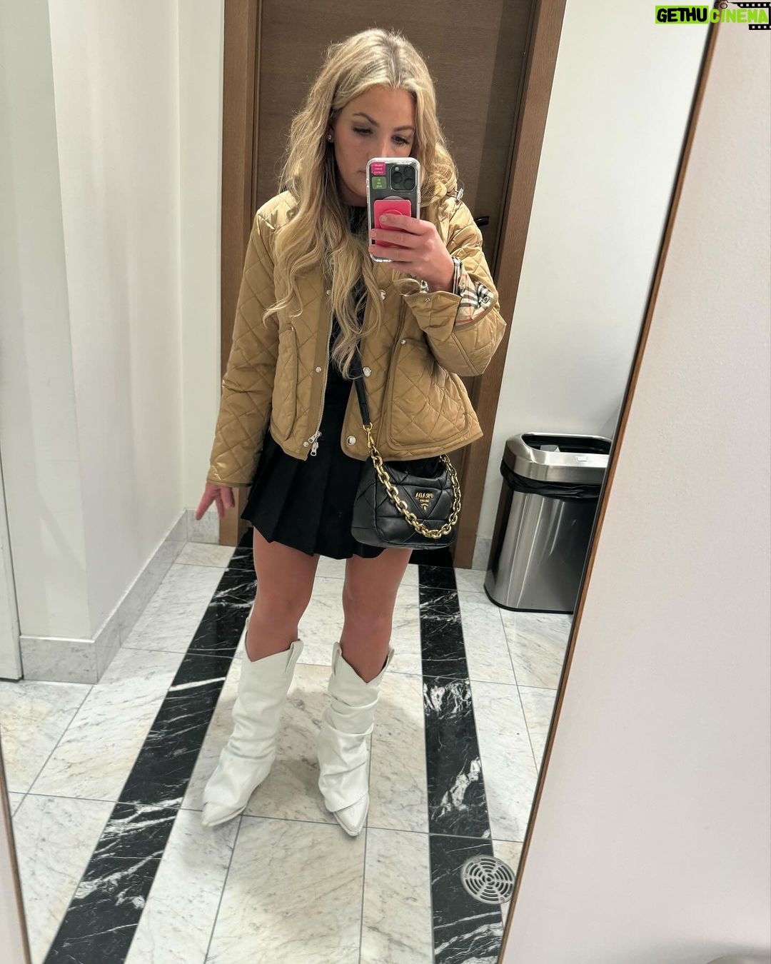 Jamie Lynn Spears Instagram - holiday tings