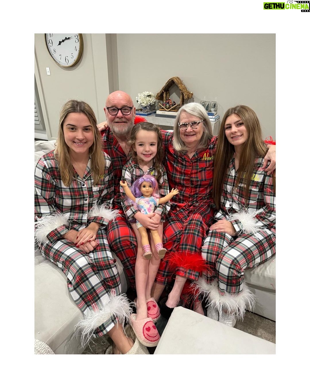 Jamie Lynn Spears Instagram - MERRY CHRISTMAS✝️🎅🏼🎄🎁