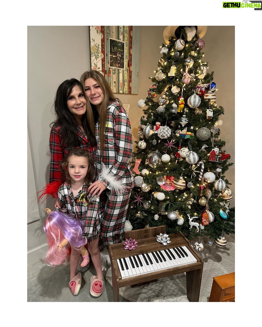 Jamie Lynn Spears Instagram - MERRY CHRISTMAS✝️🎅🏼🎄🎁