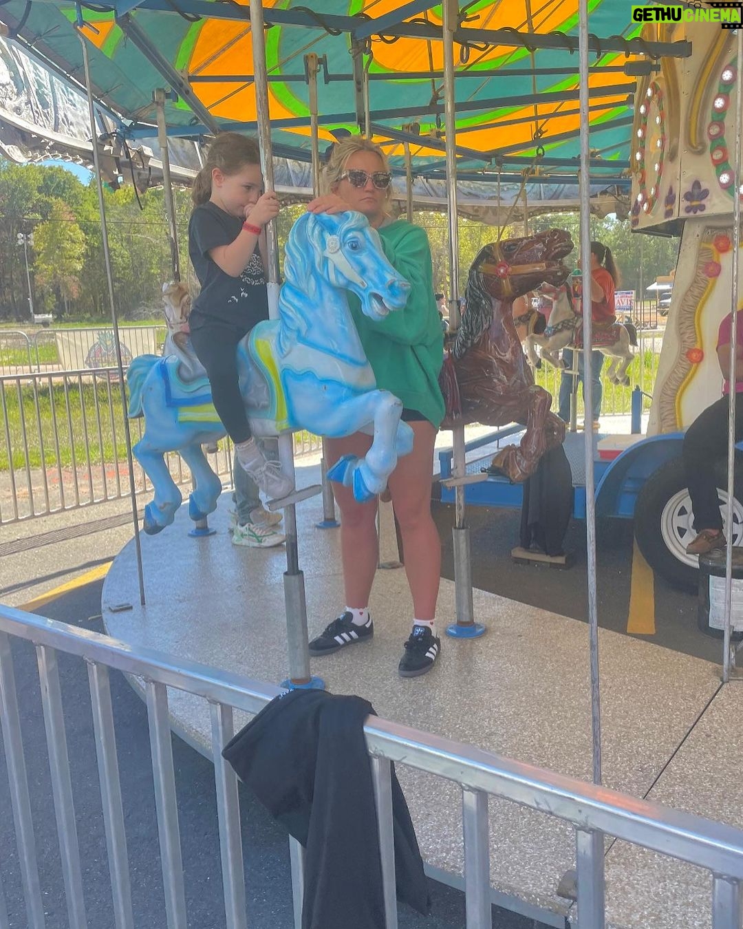Jamie Lynn Spears Instagram - π©βπ¦³ππΌββοΈπ€ΉββοΈπ―ββοΈπΈπΌ