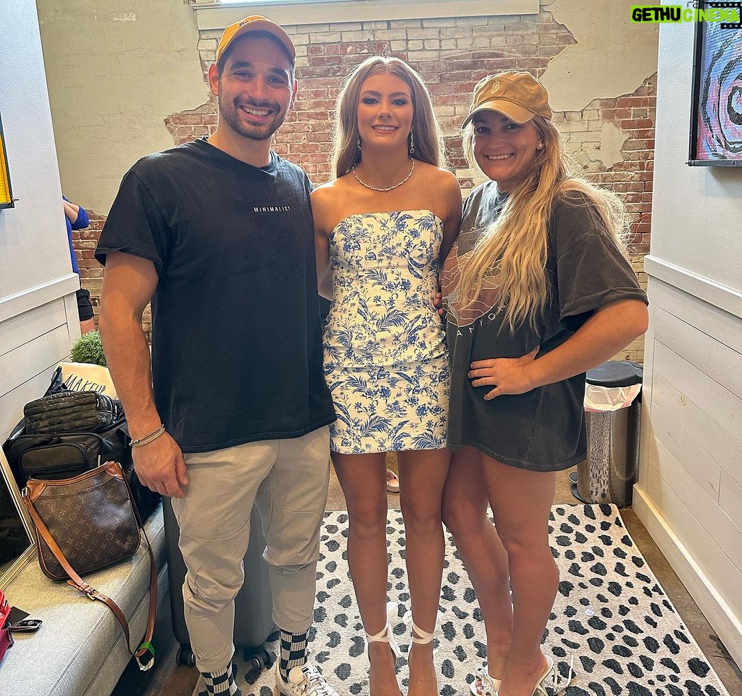 Jamie Lynn Spears Instagram - Alan, you’re the absolute best friend and partner that anyone could ever ask for. I got to raise some money for my #SAGAFTRA community and meet some of the most amazing ppl, and That’s a win by all accounts in what I set out to do. Softball moms are hot🥎🔥💃🏼 Yalllllll, I promise I hear and see all the many wonderfully passionate ppl who are not happy with the way things fell tonight, and i appreciate the tremendous amount love and support, but this was an amazing experience, and I’m very happy to have been apart of it, and soooo excited to see all the fabulous contestants and their partners continue to KILL it each week!!!!!