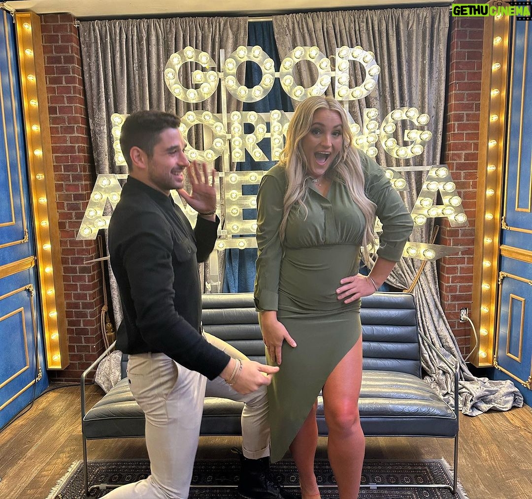 Jamie Lynn Spears Instagram - Alan, you’re the absolute best friend and partner that anyone could ever ask for. I got to raise some money for my #SAGAFTRA community and meet some of the most amazing ppl, and That’s a win by all accounts in what I set out to do. Softball moms are hot🥎🔥💃🏼 Yalllllll, I promise I hear and see all the many wonderfully passionate ppl who are not happy with the way things fell tonight, and i appreciate the tremendous amount love and support, but this was an amazing experience, and I’m very happy to have been apart of it, and soooo excited to see all the fabulous contestants and their partners continue to KILL it each week!!!!!