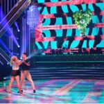 Jamie Lynn Spears Instagram – Who’s ready for #DTWS week two?! Can’t wait for you to watch @alanbersten and I Cha Cha for Latin night TONIGHT! 💃🏼 Remember you can vote up to 10X on each platform, starting at 5pm PT/ 8pm ET details below! 

HOW TO VOTE 
🪩 Text JAMIE LYNN to 21523 (up to 10x)
🪩 Vote Online at https://dwtsvote.abc.com (up to 10x)
🪩 Voting begins at 8pm ET / 7pm CT / 5pm PT and closes after the last competitive performance of the night
🪩 Voting is open during East Coast air time only (West Coast folks: cast your votes at 5pm PT!)