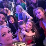 Jamie Lynn Spears Instagram - big THANKS to all those who work so incredibly hard to put on such massively hard production like this, yet still manage to make it so wonderful, even when you’re so nervous ya need to vomit💃🏼 huge THANK YOU to all my friends, family, and fans for the unbelievable support and VOTES for us last night! I’m honored to have this incredible experience, and be able to use it as an opportunity to give back to my #SAG community who can not work as we continue to fight the good fight🖤💛 love y’all. thank y’all.