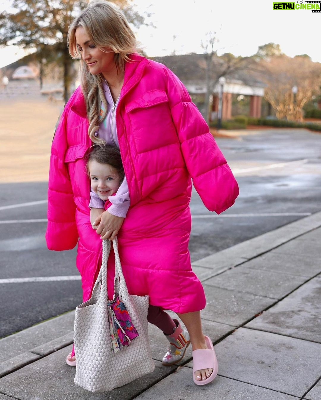 Jamie Lynn Spears Instagram - Only thing we loved more then our time in North Carolina was getting to know and love the people who make it so special 💜💕 Wilmington, North Carolina