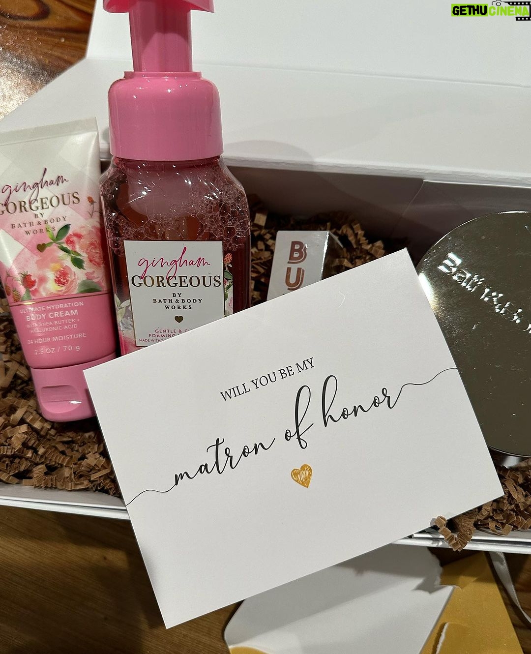 Jamie Lynn Spears Instagram - Hopefully, I am a much better maid of honor in real life, then I am on screen๐ฐ๐ผโโ๏ธ๐ Let the shenanigans begin๐ฏโโ๏ธ๐๐ผ