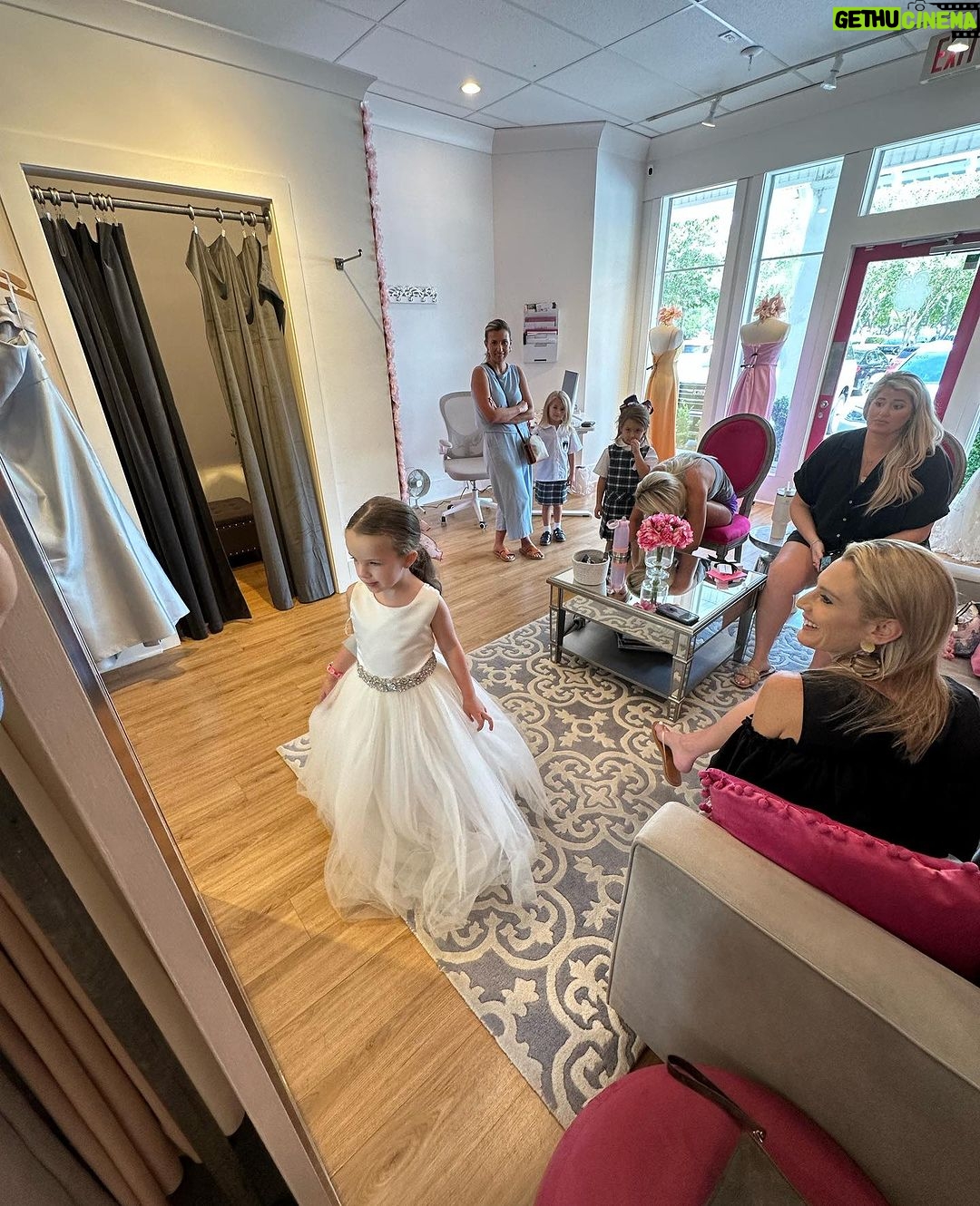 Jamie Lynn Spears Instagram - Hopefully, I am a much better maid of honor in real life, then I am on screen๐ฐ๐ผโโ๏ธ๐ Let the shenanigans begin๐ฏโโ๏ธ๐๐ผ