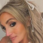 Jamie Lynn Spears Instagram - girly glam for a night out🎀 tried & failed to get better pic of the precious hair ribbon Four Seasons Hotel Los Angeles at Beverly Hills