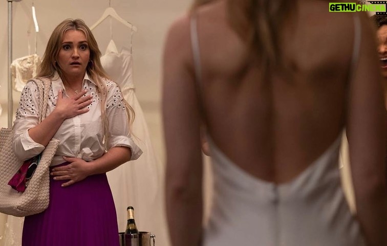 Jamie Lynn Spears Instagram - I can’t wait for y’all to see @erinsanders absolutely shine in the new #ZOEY102 movie, and see how Zoey & Quinn’s relationship has evolved👯♀️ I think one of the main stories of this film is how these young women are trying to figure out how to enter new stages of their lives, while allowing new relationships to grow stronger, but without letting old ones grow apart. Y’all are going to see a lot of familiar faces you already love, but you’re going to 100% fall in love with a lot of new faces as well, bc I know I sure did!! (Not enough slides to fit all the beautiful faces)🙃 #Zoey102 #Zoey101Reboot #Zoey102Movie #JULY27