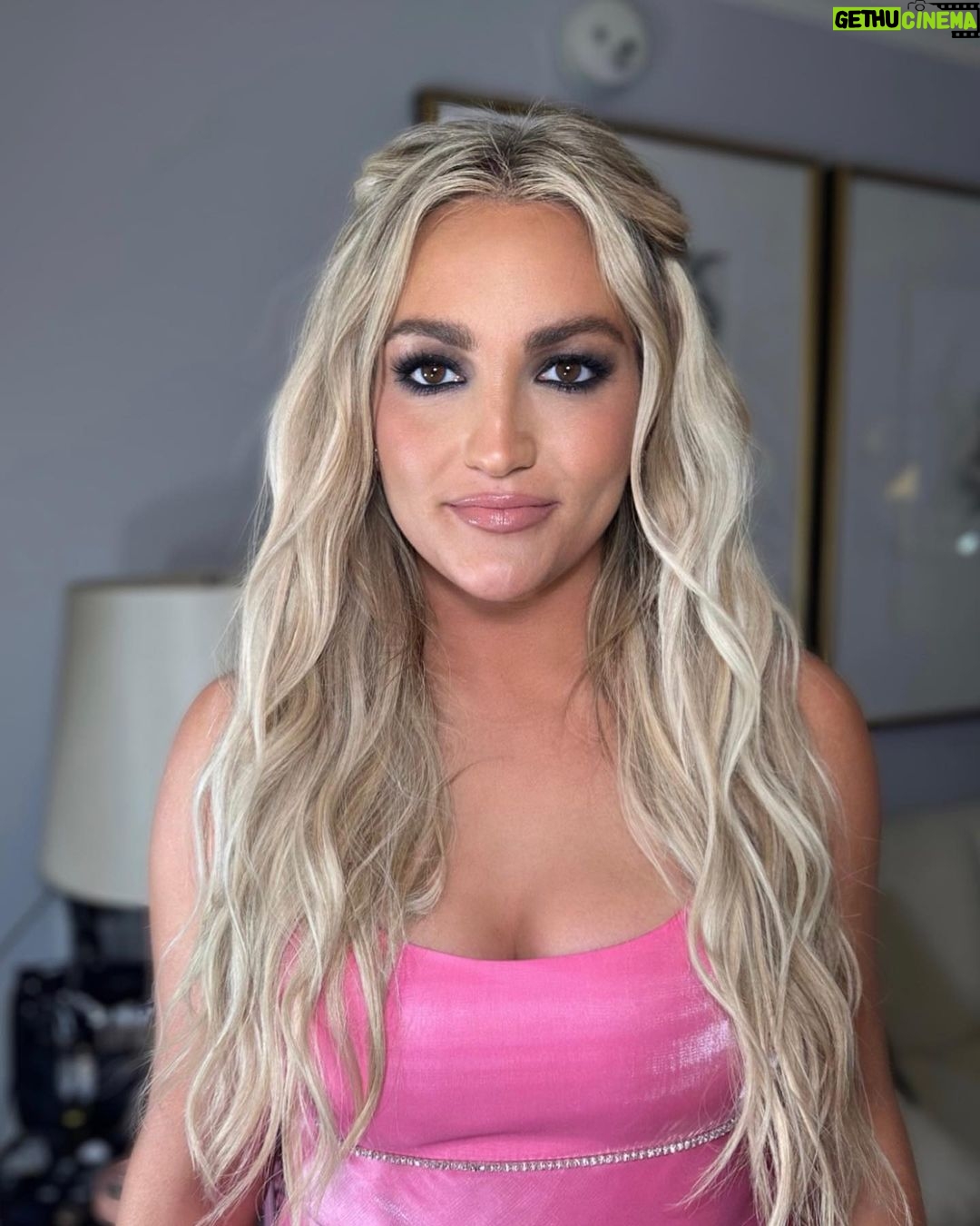 Jamie Lynn Spears Instagram - This glam team 👏🏻🔥💥🙌🏻 @novakaplan @lovettecandice @catpopestylist