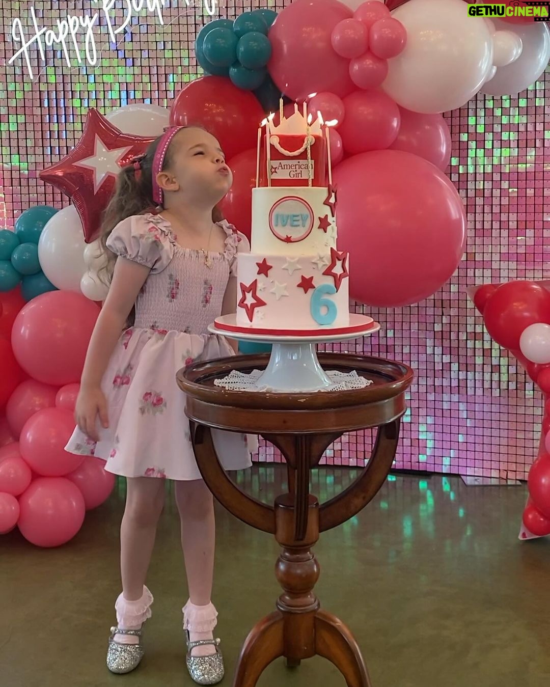 Jamie Lynn Spears Instagram - very busy weekend w/ my 2 fav girls. mama is tired. many more pics to share after I catch my breath, and wrap my head around how fast they grow up on usππ€π―ββοΈ Strawberry Manor Event Venue