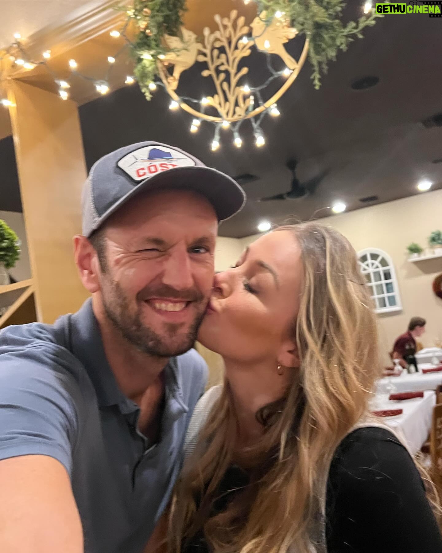 Jamie Otis Instagram - Mom and Dad are on a DATE!š Itās been a while since we got a sitter and had dinner alone. Doug surprised me with a reservation to the very first restaurant we ever went to in Sarasota.š„° We surprised the kids with a fun scavenger hunt that led to Valentineās Day gifts before we left so they didnāt feel left out.āŗļø Since having kids we usually include them, but weāre trying to make sure to spend some time just the two of us too.šš If you have kids, do you celebrate Valentineās Day with your kiddos or without? I know Valentineās Day isnāt easy for everyone .. just want to let those of you who are feeling sad today know that Iām thinking of you.ā¤ļø You beautiful. You are enough. And you are loved by at least one person..me!š I love you!! š