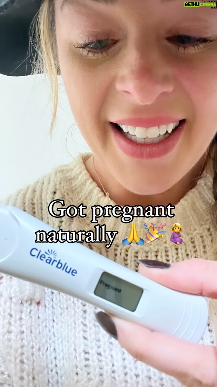 Jamie Otis Instagram - WE MADE IT TO THE SECOND TRIMESTER! All 3 of us!😭🤰👶👶🩷🎉 I’ve been holding my breath the whole first trimester praying both babies stay healthy and strong - and they are!🙏🥹🩷💙 With twins it’s not uncommon for losses to happen to one baby (or both) and typically it happens in the first trimester. I WAS HOLDING MY BREATH THE WHOLE TIME!🙏 But we made it through!🙏😭👏 It’s not lost on me that anything can happen still. .. I lost our first son at 17 weeks (rip sweet Johnathan👼💙) so I’m fully aware it can happen at any point. But I have been *praying* and *believing* that these babies have been sent down from heaven by their big brother and God & we will get to bring them both home.🙏🙏🙏 A lot of people ask me how I stay so positive after several losses and trying to conceive for so long… truthfully, I have my days where I struggle to stay optimistic. I let fear creep in. I’m only human.🤪 But the truth of the matter is it is out of my control. I’ve learned to pray and trust that everything is happening for a reason.🙏 I started meditating daily & filling my mind with positive thoughts rather than all the fear-based thoughts. It truly helped me.💯 If you’re still trying to conceive and you really believe you’re meant to be a mommy to a child, don’t give up hope.🙏 It really can happen against all odds. I’m living proof of that.🩷🩷🩷 I can’t wait to see my kiddos hit that piñata this weekend and find out what baby #2 is!🎉 In 5-6 months these babies will be coming home and we still have to convert our office into a nursery and get alllll the things babies need for them.🤪 I haven’t bought one baby item yet bc I was so scared & sick that first trimester that I just focused on keeping them healthy inside me.🙏 Now that we’ve made it through I need to start getting ready to BRING THEM HOME. Ahhh, that seems so surreal to me! It’s really happening!!! 🥹🤰👶👶🩷💙 #secondaryinfertility #infertility #infertilityawareness #rainbowbaby #twinmom #pregnancy #preggo #pregnancylife