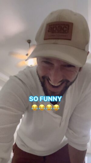 Jamie Otis Instagram - I can’t imagine what it’s like to have 3 heartbeats inside of me, and 2 babies that get bigger everyday.  Jamie does so much for this family, and for me, and continues to work harder than anyone I know. 

You deserve all the rest you need Jamie. Please don’t ever apologize for asking me to do something or get something for you no matter how close it is!  Anything you ask, no matter how random or miscellaneous it is…know that I do it with the happiest heart!

You made all this possible, your drive, your heart, your love….I vow to make this twin pregnancy as easy as possible for you, and I have your back!

BTW…this getting up randomly experiment was on the first try 😂😂😂😂😂

#marriedlife #couples #pregnancyannouncement #twins #preggo #dadlife #momlife #firsttrimester #twinning #pregnancylife #dadsofinstagram #smilemore #positivevibes