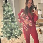 Jana Kramer Instagram - First Christmas 👶🏼🌲♥️