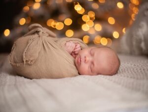 Jana Kramer Instagram - Merry Christmas from my family to yours. May you all have a blessed and hopeful day. ✨🌲♥️🌲✨