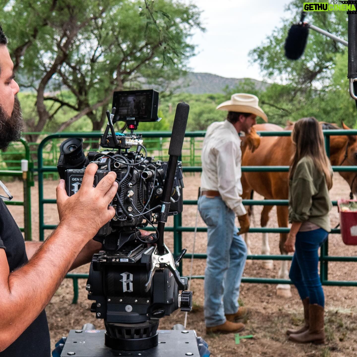 Jana Kramer Instagram - Tonight is the night. A cowboy Christmas romance only on @lifetimetv. I hope y’all love it