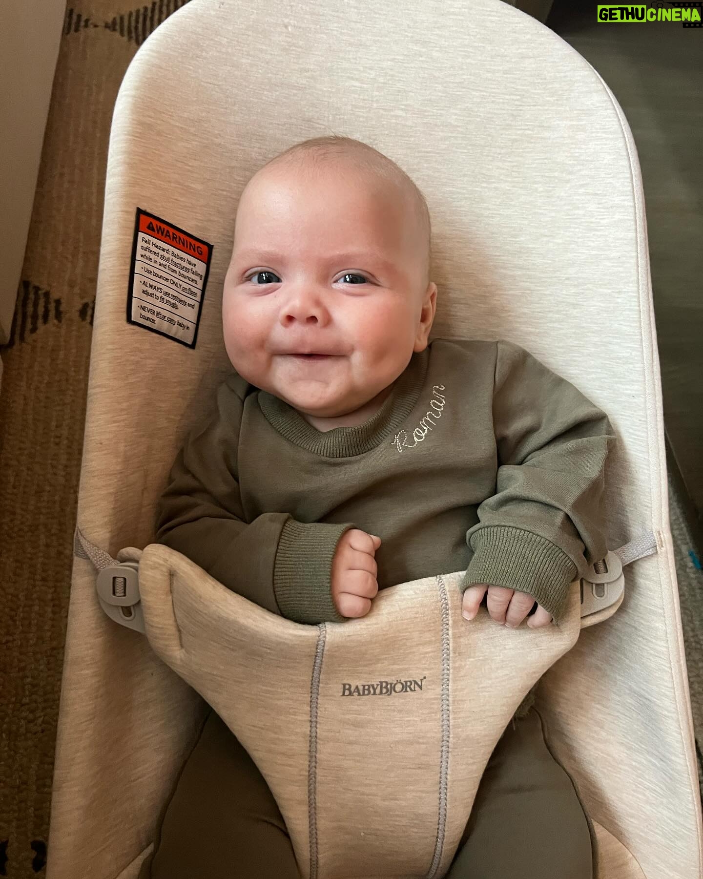 Jana Kramer Instagram - 3 months of us loving you 💙