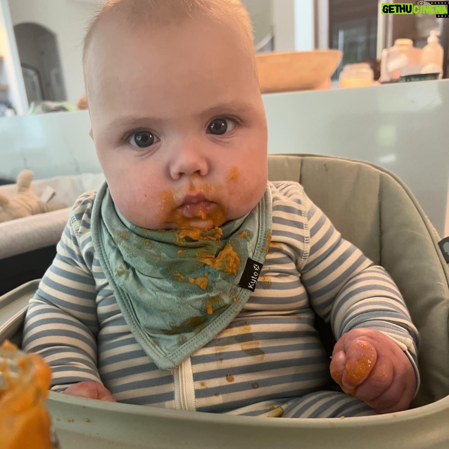 Jana Kramer Instagram - Roman…and all of his looks💙 #meatball