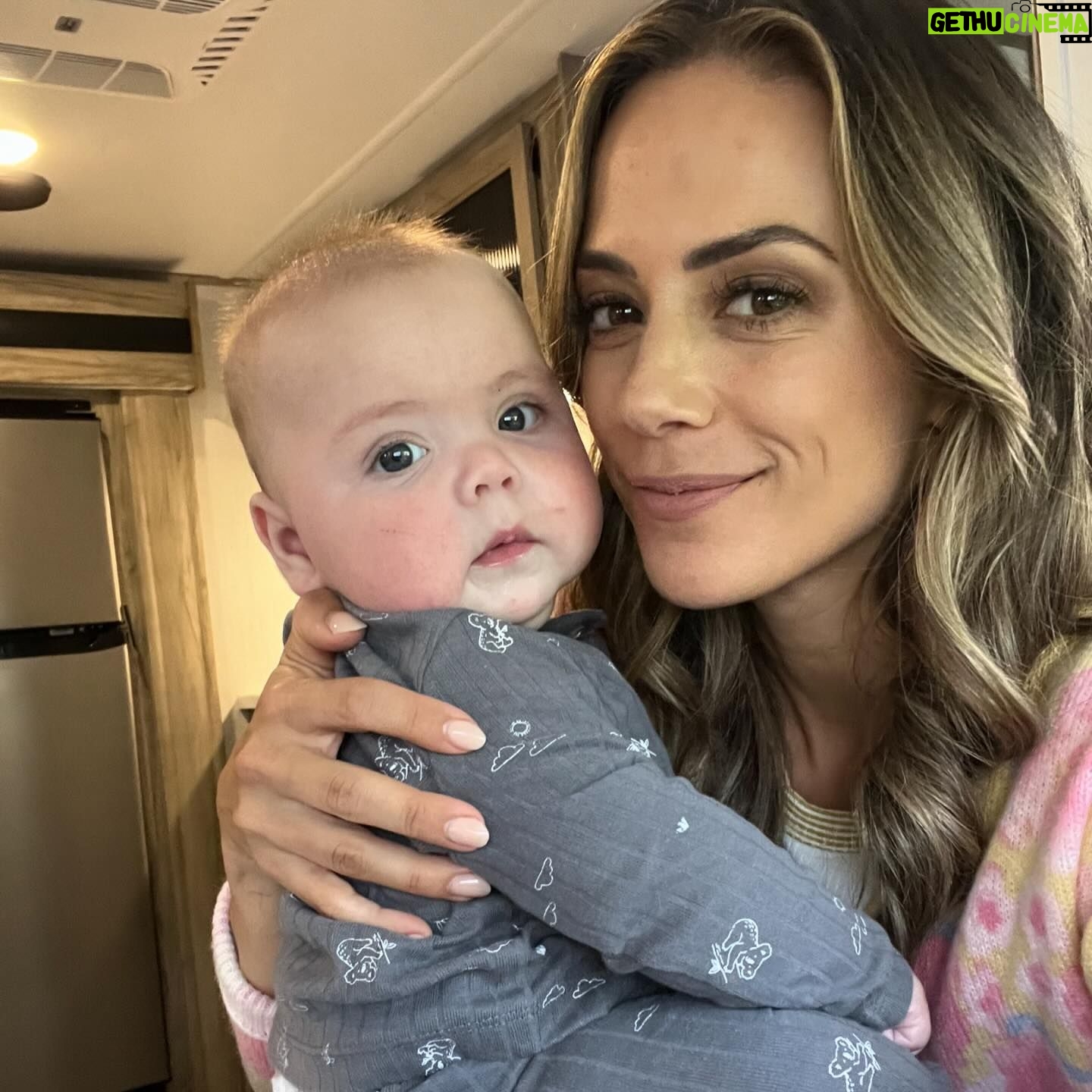 Jana Kramer Instagram - Roman…and all of his looks💙 #meatball