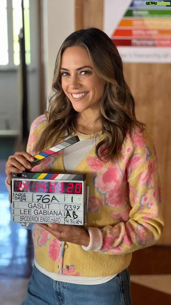 Jana Kramer Instagram - That’s a wrap!!!!!!!! Lots to say, but for now, most importantly, thanks to this amazing cast and crew for all their hard work!!! Appreciate all of you💕🎬.