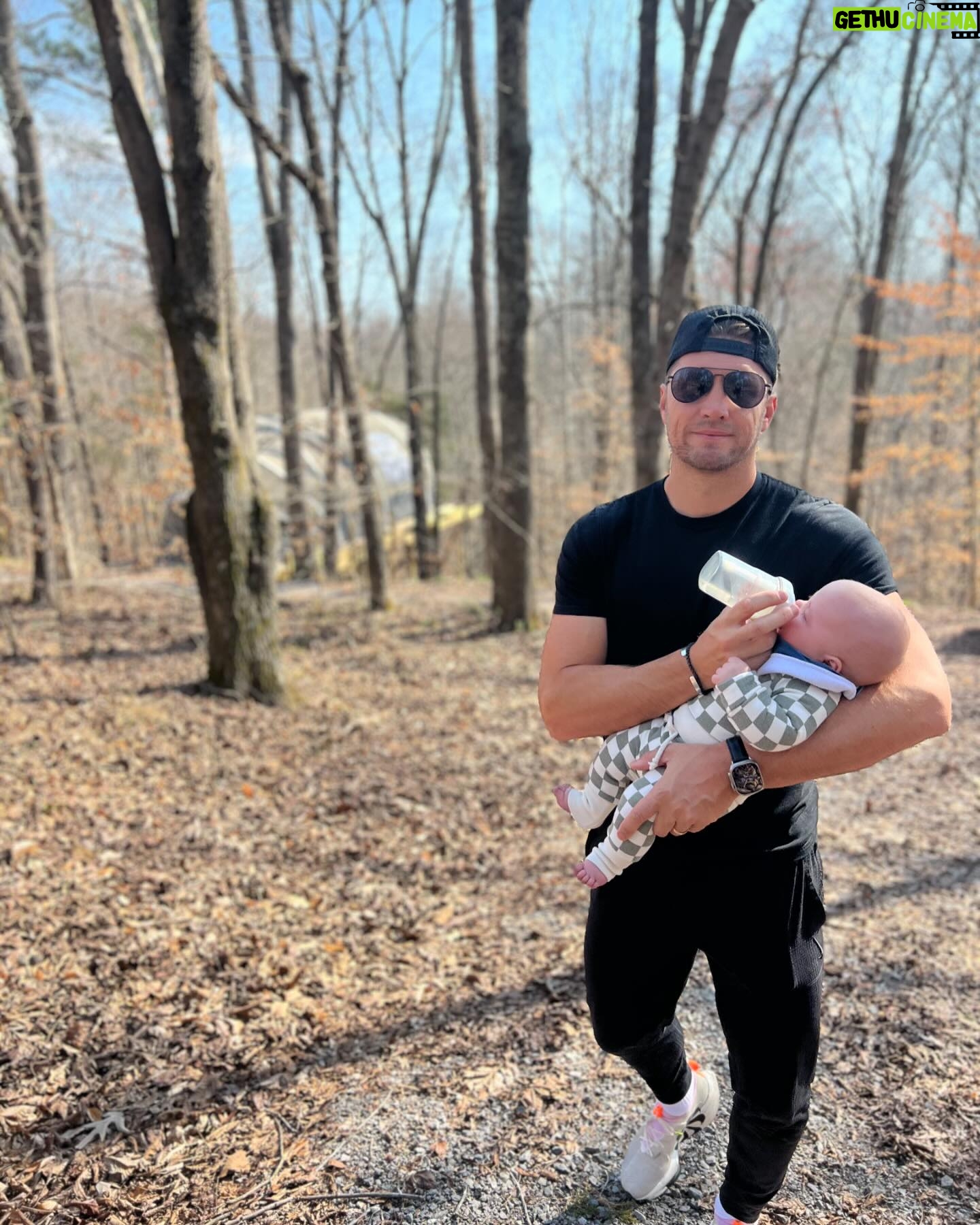 Jana Kramer Instagram - 4 months of loving you.