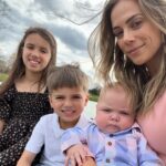 Jana Kramer Instagram – Happy Easter ✝️