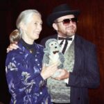Jane Goodall Instagram - Have you met Mr. H? 🐒 This monkey plushy has been with Jane on many adventures — including when she was named a @unitednations Messenger of Peace (last slide)! Mr. H was given to Jane by Gary Haun (slide 2), a man who lost his eyesight at 21 years old, who pursued his dreams of being a magician despite the challenges of working in a field known for visual techniques. As Jane often shares, Gary initially thought he was giving her a chimpanzee plushy, until she had him feel that Mr. H had a tail (chimpanzees and other great apes don’t have tails, but monkeys do). Jane was deeply inspired by Gary’s story, and so she decided to carry Mr. H as a symbol of the indomitable human spirit — one of her four main reasons for hope! 📸 credits: Video: JGI Image 1: Roger Kyler Image 2: Roy Borghouts Image 3: Michael Collopy Image 4: UN Dept of Public Information Alt Text Slide 1: Video of Dr. Jane Goodall in a sunlit room holding a monkey plushie and answering the question “What is the story behind the plush toy monkey you’re holding” Slide 2: A photo of Jane with Gary Haun, who is wearing sunglasses and a magician’s hat, both holding Mr. H in between them. Slide 3: photo of Jane at a podium holding up Mr. H to the audience with one hand presenting his tail. Slide 4: A photo of Jane with children who are petting Mr. H, because as Jane says, the inspiration rubs off. Slide 5: A photo of Jane and former UN Secretary-General Kofi Annan at her appointment ceremony as a United Nations Messenger of Peace in 2002 with Mr. H in between them. #MrH #Magician #JaneGoodall #JaneGoodallInstitute #JaneAt90 #Hope #HopeIntoAction #Education #StoryTime #Plushy #TravelCompanion #UN #MessengerOfPeace