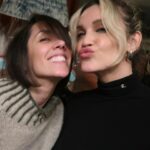 Janette Manrara Instagram - Reunited and tings…. 🤍💫🐰