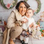 Janette Manrara Instagram - What a beautiful first Easter together we had 🐰🐣 Thanks again @mumandme_app & @chaptertwophotography for the beautiful photos!