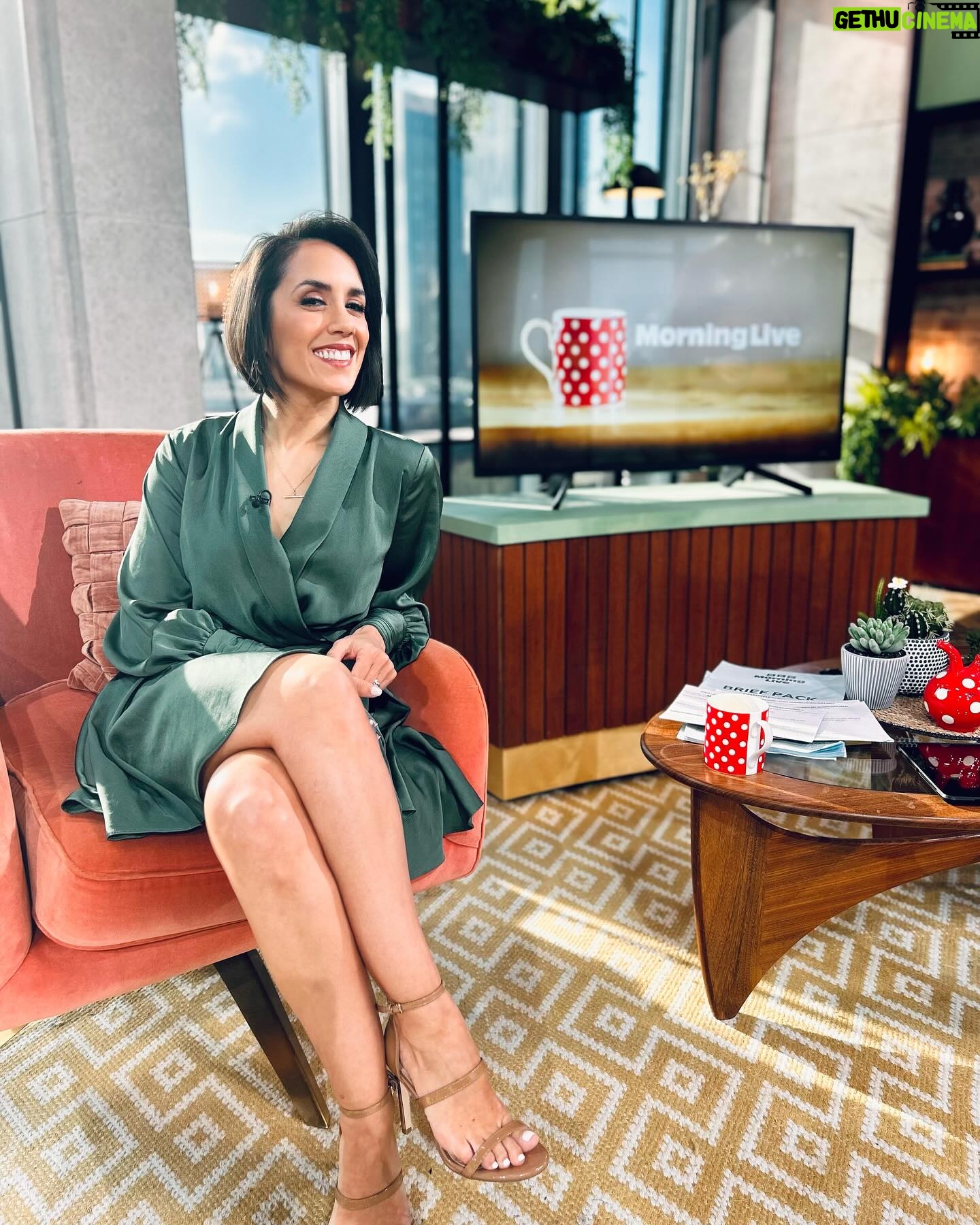 Janette Manrara Instagram - Always a lovely day starting it w/ you all on @bbcmorninglive alongside @gethincjones and the #MorningLive Family. Thanks for having me! Have a lovely weekend everyone! ☀️ Also, loved @katyajones testing out the green sofa with me! Haha!