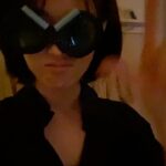 Jang Na-ra Instagram – 나의 해피엔드.

딸 아린이의 수수깡 선글라스 잠시 빌림..😎