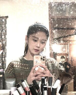 Jang Na-ra Instagram - #패밀리 🔥🔥🔥🔥🔥🔥🔥🔥🔥
오늘 밤 8시 50분 tvn에서..
꼭 만나요... 꼭... 꼬오오옥!!!!!!!!!!!!!!

#장혁 선배님은 역시!말이 필요 읎따!👍🏻👍🏻👍🏻
#채정안 언니는 이보다 멋질수 읎다😎 
#김남희  기다리시믄 카리스마 풕발🧨
#이순재선생님 젤루 귀여운 모두의 할부지😍
#윤상정 저세상에서 온 준비된 동서🍑🫢
#김강민 어디로 튈지모르는 서방님😱
#신수아  세상 귀하고 기가막히는 어린이!!👧
#장나라  저희 패밀리와 함께 하세옹❤️❤️❤️