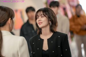 Jang Na-ra Instagram - 오늘밤 9시10분!!! #나의해피엔드 !!
잊지마시구 함께 해주세요!!!😊😊😊